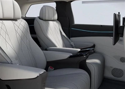 MPV- Denza D9 با کیفیت عالی به فروش رسید